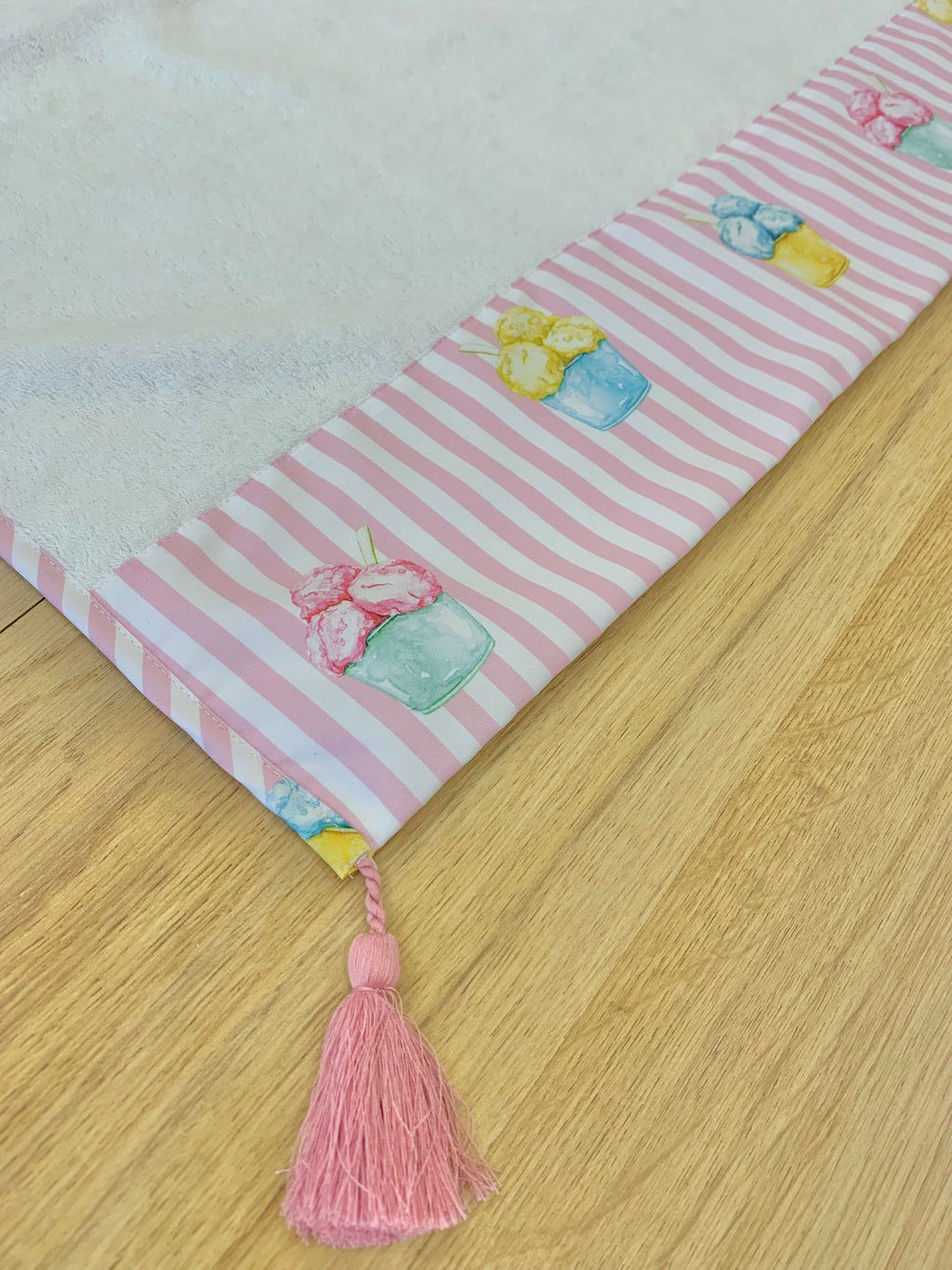 beach towel ice cream -  - maia pata
