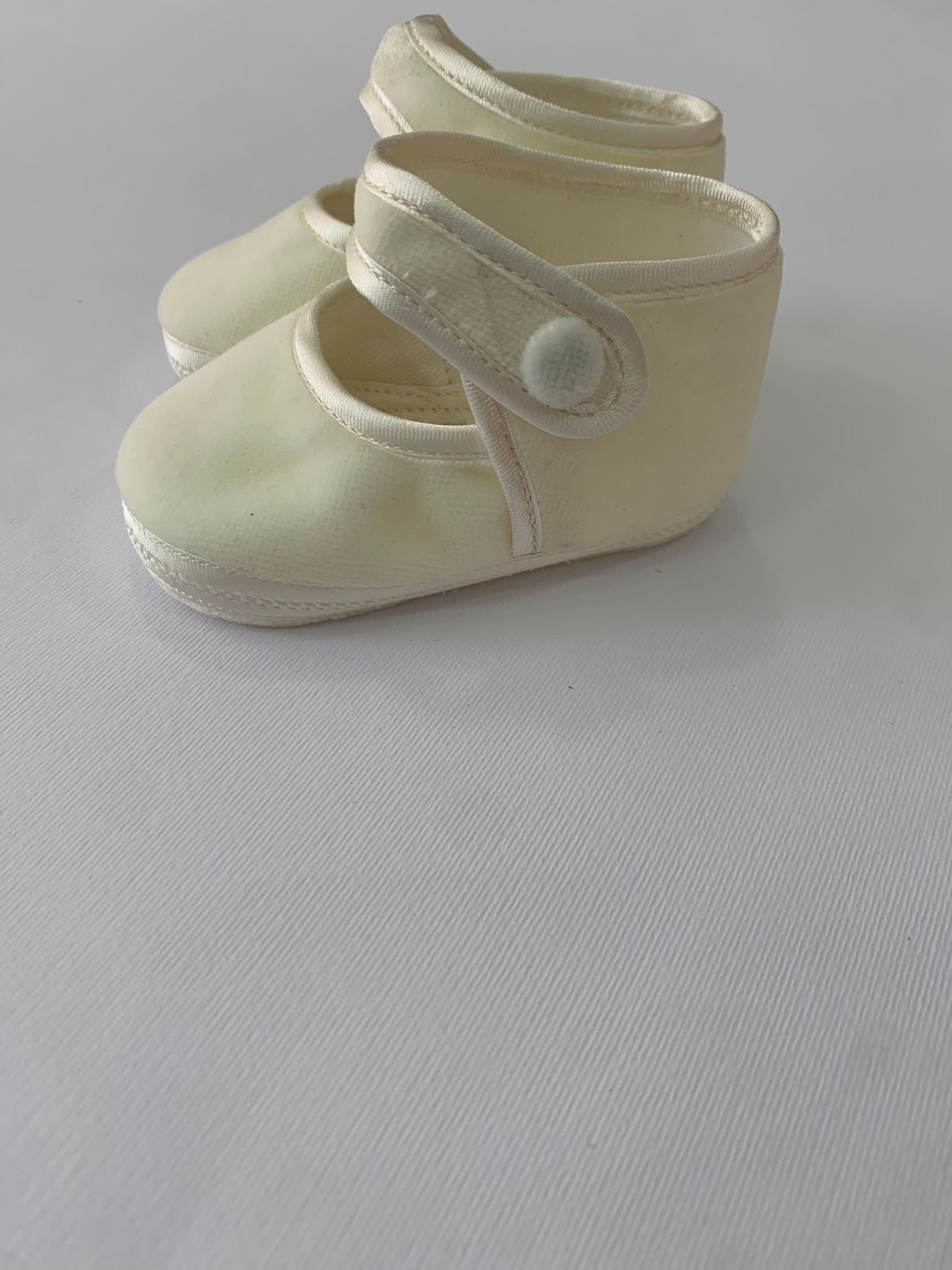 2670 -  - Baby Chick