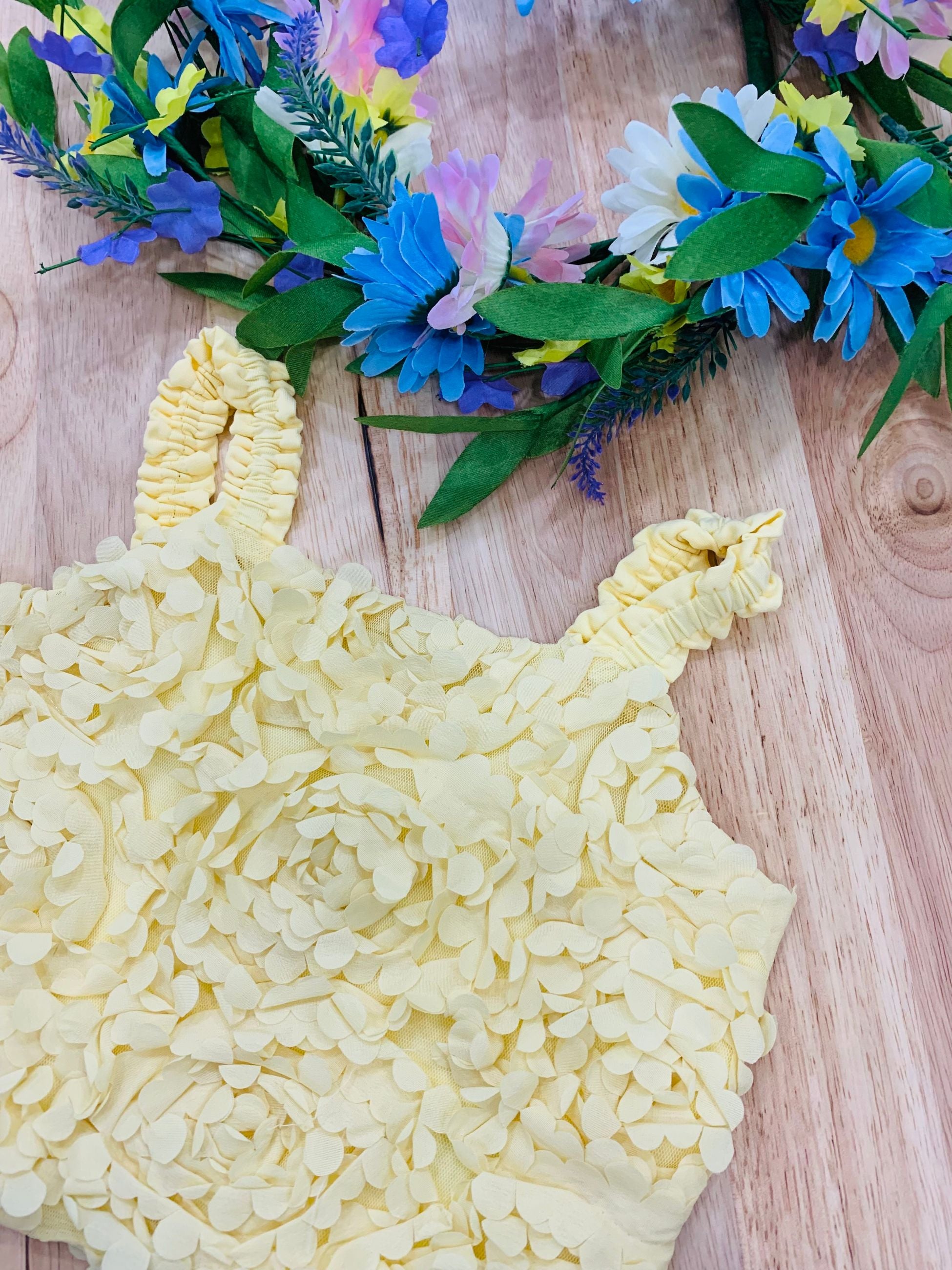 PAETON 3D ROSES STRAPPY TOP - TOP - Angel's face